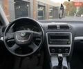 Шкода Октавия 2011 в Черкассах на Automoto.ua Черный Шкода Октавия, объемом двигателя 1.97 л и пробегом 278 тыс. км за 8900 $, фото 5 на Automoto.ua