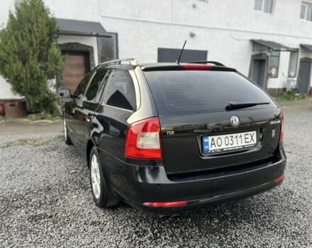 Черный Шкода Октавия, объемом двигателя 2 л и пробегом 270 тыс. км за 8300 $, фото 4 на Automoto.ua