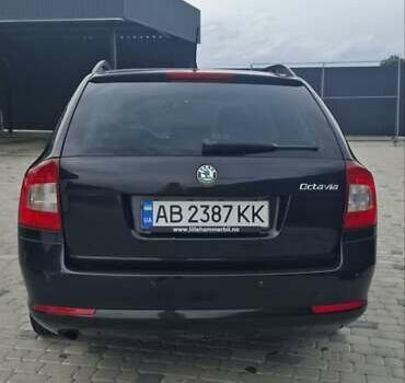 Шкода Октавия 2011 в Виннице на Automoto.ua Черный Шкода Октавия, объемом двигателя 1.6 л и пробегом 202 тыс. км за 8500 $, фото 3 на Automoto.ua