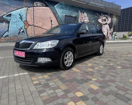 Черный Шкода Октавия, объемом двигателя 1.6 л и пробегом 274 тыс. км за 7999 $, фото 2 на Automoto.ua