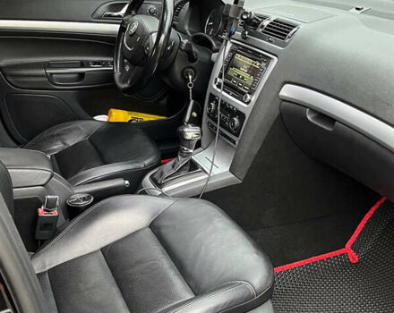 Черный Шкода Октавия, объемом двигателя 2 л и пробегом 228 тыс. км за 10000 $, фото 25 на Automoto.ua