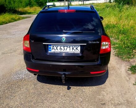 Чорний Шкода Октавія, об'ємом двигуна 2 л та пробігом 278 тис. км за 9000 $, фото 1 на Automoto.ua
