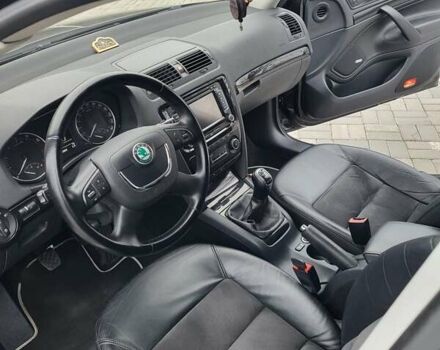 Чорний Шкода Октавія, об'ємом двигуна 1.8 л та пробігом 155 тис. км за 10500 $, фото 14 на Automoto.ua