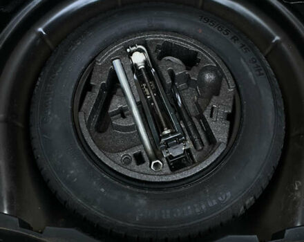 Чорний Шкода Октавія, об'ємом двигуна 1.6 л та пробігом 318 тис. км за 7200 $, фото 21 на Automoto.ua