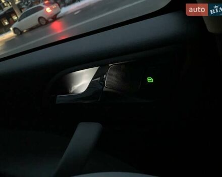 Черный Шкода Октавия, объемом двигателя 2 л и пробегом 252 тыс. км за 12000 $, фото 51 на Automoto.ua