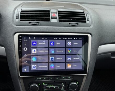 Черный Шкода Октавия, объемом двигателя 1.6 л и пробегом 290 тыс. км за 7600 $, фото 6 на Automoto.ua