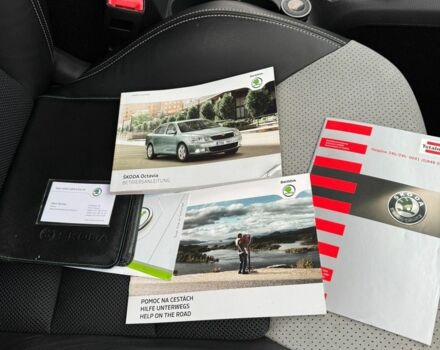 Чорний Шкода Октавія, об'ємом двигуна 2 л та пробігом 217 тис. км за 9500 $, фото 21 на Automoto.ua