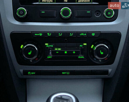 Чорний Шкода Октавія, об'ємом двигуна 1.6 л та пробігом 237 тис. км за 8190 $, фото 23 на Automoto.ua