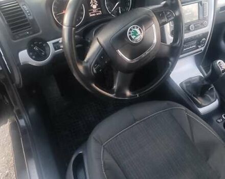 Черный Шкода Октавия, объемом двигателя 1.6 л и пробегом 289 тыс. км за 8500 $, фото 13 на Automoto.ua