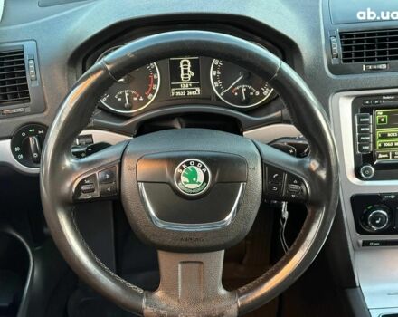 Шкода Октавия 2011 в Одессе на Automoto.ua Черный Шкода Октавия, объемом двигателя 1.6 л и пробегом 313 тыс. км за 9490 $, фото 10 на Automoto.ua