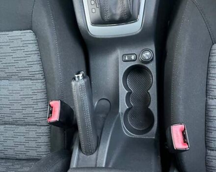 Черный Шкода Октавия, объемом двигателя 1.6 л и пробегом 232 тыс. км за 8500 $, фото 7 на Automoto.ua