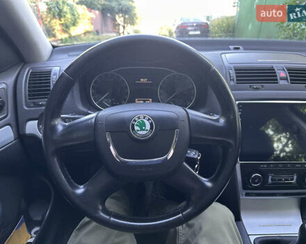 Чорний Шкода Октавія, об'ємом двигуна 1.6 л та пробігом 332 тис. км за 8100 $, фото 11 на Automoto.ua