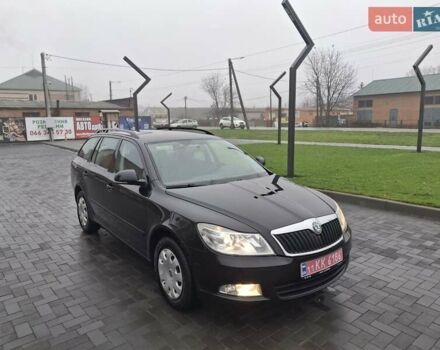 Чорний Шкода Октавія, об'ємом двигуна 1.6 л та пробігом 221 тис. км за 8600 $, фото 7 на Automoto.ua