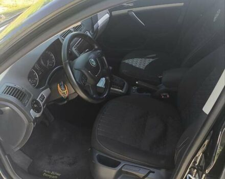 Черный Шкода Октавия, объемом двигателя 1.8 л и пробегом 215 тыс. км за 8700 $, фото 6 на Automoto.ua