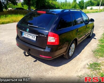 Чорний Шкода Октавія, об'ємом двигуна 2 л та пробігом 278 тис. км за 9000 $, фото 4 на Automoto.ua