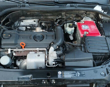 Черный Шкода Октавия, объемом двигателя 1.4 л и пробегом 231 тыс. км за 6999 $, фото 2 на Automoto.ua