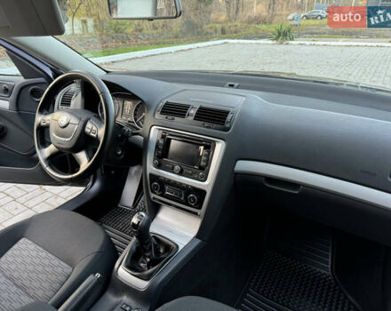 Черный Шкода Октавия, объемом двигателя 1.6 л и пробегом 243 тыс. км за 8350 $, фото 46 на Automoto.ua