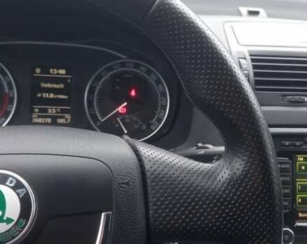 Черный Шкода Октавия, объемом двигателя 2 л и пробегом 267 тыс. км за 11300 $, фото 1 на Automoto.ua