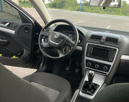 Чорний Шкода Октавія, об'ємом двигуна 1.6 л та пробігом 318 тис. км за 7200 $, фото 13 на Automoto.ua