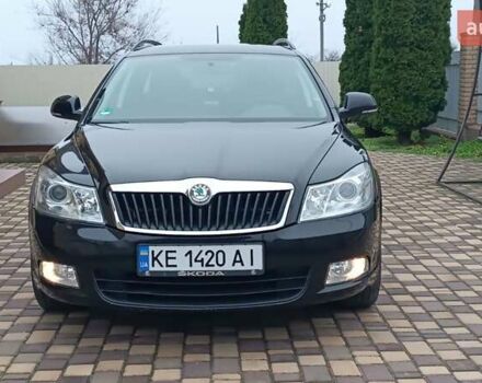 Черный Шкода Октавия, объемом двигателя 1.6 л и пробегом 201 тыс. км за 7300 $, фото 5 на Automoto.ua