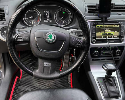 Черный Шкода Октавия, объемом двигателя 2 л и пробегом 228 тыс. км за 10000 $, фото 22 на Automoto.ua