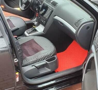 Чорний Шкода Октавія, об'ємом двигуна 1.6 л та пробігом 292 тис. км за 8800 $, фото 9 на Automoto.ua