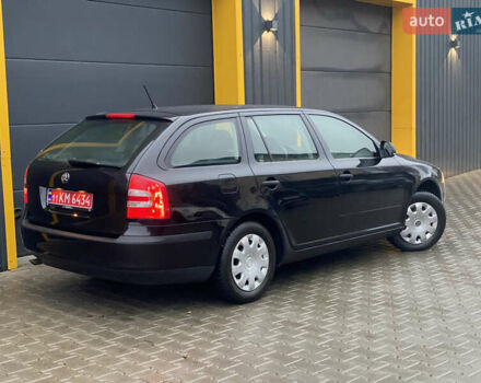 Черный Шкода Октавия, объемом двигателя 1.6 л и пробегом 198 тыс. км за 6999 $, фото 17 на Automoto.ua