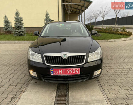 Черный Шкода Октавия, объемом двигателя 1.8 л и пробегом 154 тыс. км за 7500 $, фото 2 на Automoto.ua