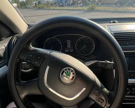 Черный Шкода Октавия, объемом двигателя 2 л и пробегом 375 тыс. км за 8100 $, фото 10 на Automoto.ua
