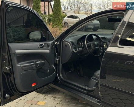 Черный Шкода Октавия, объемом двигателя 1.99 л и пробегом 211 тыс. км за 10755 $, фото 29 на Automoto.ua