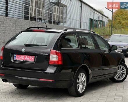 Черный Шкода Октавия, объемом двигателя 1.8 л и пробегом 195 тыс. км за 9750 $, фото 4 на Automoto.ua