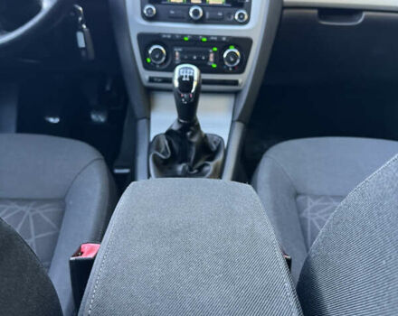 Шкода Октавия 2012 в Ровно на Automoto.ua Черный Шкода Октавия, объемом двигателя 1.6 л и пробегом 181 тыс. км за 9750 $, фото 32 на Automoto.ua