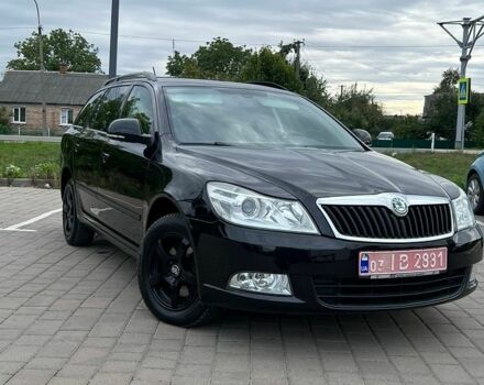 Черный Шкода Октавия, объемом двигателя 1.8 л и пробегом 232 тыс. км за 7900 $, фото 2 на Automoto.ua