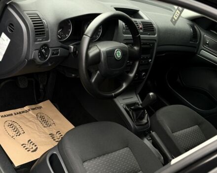 Черный Шкода Октавия, объемом двигателя 1.6 л и пробегом 189 тыс. км за 8800 $, фото 5 на Automoto.ua