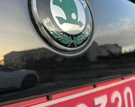 Чорний Шкода Октавія, об'ємом двигуна 2 л та пробігом 228 тис. км за 10799 $, фото 15 на Automoto.ua