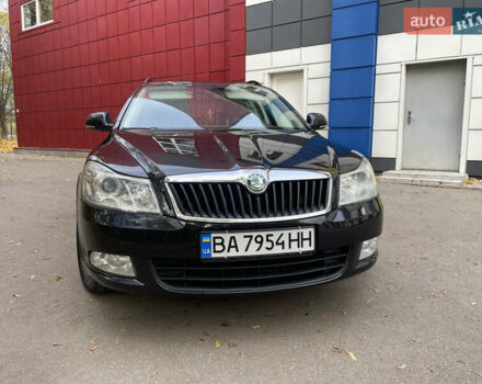 Черный Шкода Октавия, объемом двигателя 1.39 л и пробегом 212 тыс. км за 7777 $, фото 7 на Automoto.ua