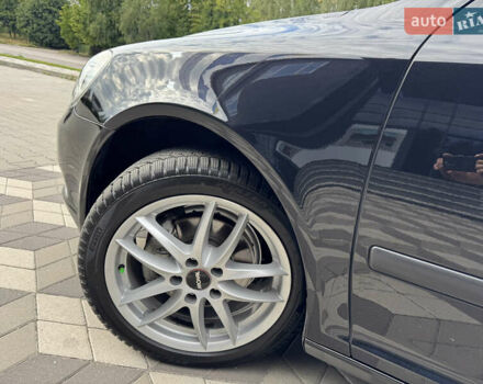 Черный Шкода Октавия, объемом двигателя 2 л и пробегом 229 тыс. км за 10200 $, фото 3 на Automoto.ua