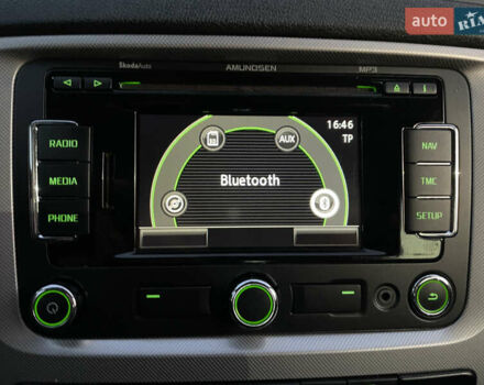 Чорний Шкода Октавія, об'ємом двигуна 2 л та пробігом 228 тис. км за 10799 $, фото 110 на Automoto.ua