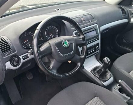 Чорний Шкода Октавія, об'ємом двигуна 1.8 л та пробігом 176 тис. км за 8100 $, фото 11 на Automoto.ua