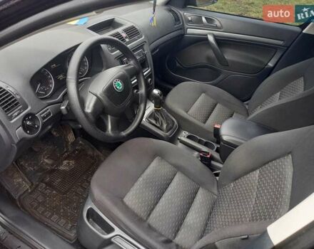 Чорний Шкода Октавія, об'ємом двигуна 1.6 л та пробігом 224 тис. км за 8000 $, фото 5 на Automoto.ua