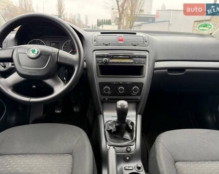 Чорний Шкода Октавія, об'ємом двигуна 1.6 л та пробігом 170 тис. км за 7500 $, фото 15 на Automoto.ua