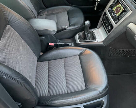 Чорний Шкода Октавія, об'ємом двигуна 2 л та пробігом 228 тис. км за 10799 $, фото 59 на Automoto.ua