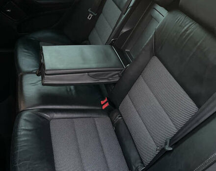 Чорний Шкода Октавія, об'ємом двигуна 2 л та пробігом 228 тис. км за 10799 $, фото 80 на Automoto.ua