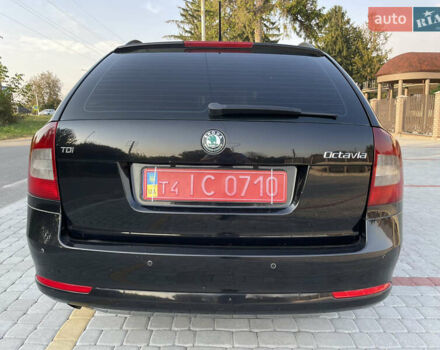 Черный Шкода Октавия, объемом двигателя 1.6 л и пробегом 251 тыс. км за 8200 $, фото 9 на Automoto.ua