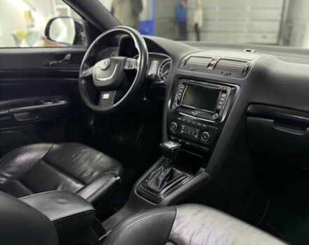 Чорний Шкода Октавія, об'ємом двигуна 2 л та пробігом 193 тис. км за 9999 $, фото 30 на Automoto.ua