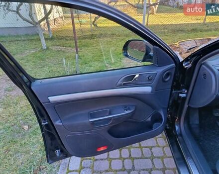 Черный Шкода Октавия, объемом двигателя 1.6 л и пробегом 226 тыс. км за 8200 $, фото 6 на Automoto.ua