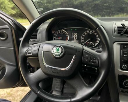 Черный Шкода Октавия, объемом двигателя 2 л и пробегом 288 тыс. км за 9699 $, фото 13 на Automoto.ua