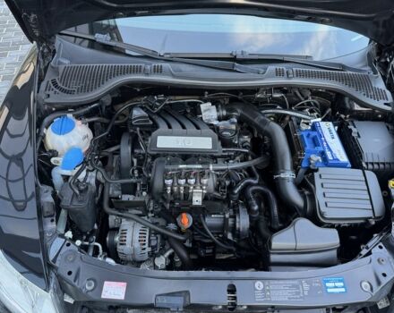 Черный Шкода Октавия, объемом двигателя 1.6 л и пробегом 189 тыс. км за 8800 $, фото 7 на Automoto.ua