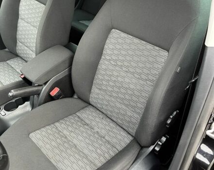 Черный Шкода Октавия, объемом двигателя 1.8 л и пробегом 232 тыс. км за 8200 $, фото 14 на Automoto.ua
