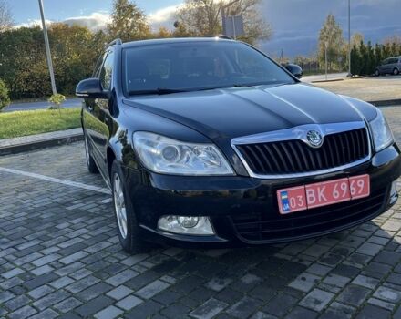 Черный Шкода Октавия, объемом двигателя 1.8 л и пробегом 232 тыс. км за 7800 $, фото 1 на Automoto.ua